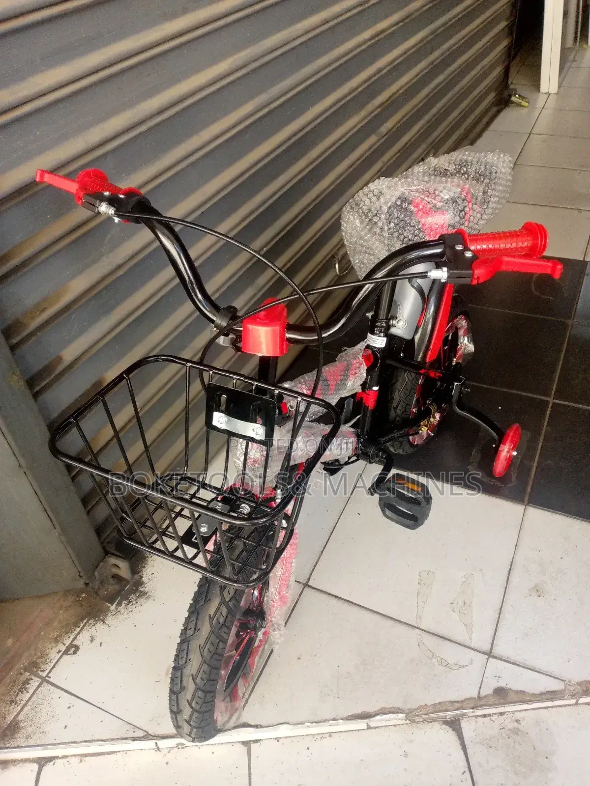 Super Boss Kids Bicycle Size 12