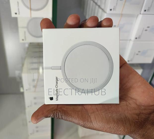 Apple Magsafe Charger Brand New Sealed in a Shop - thumbnail 2