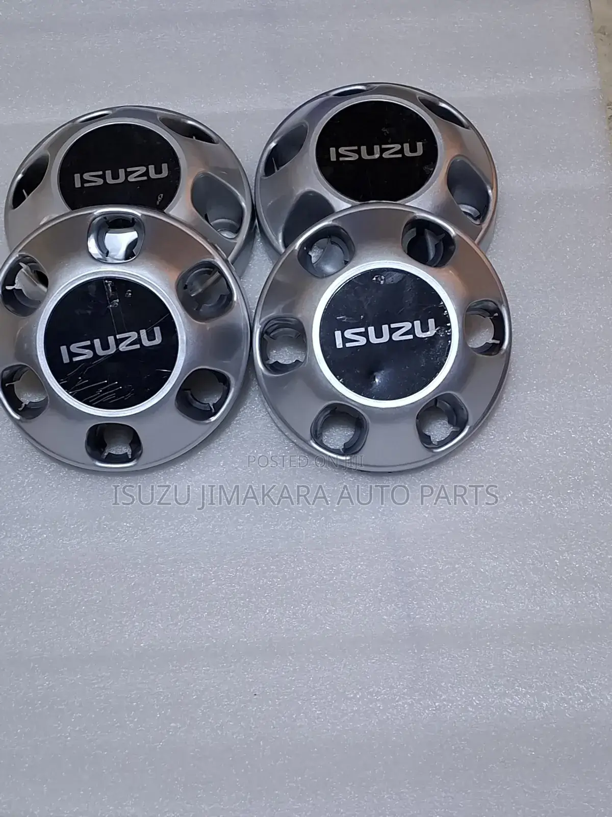Isuzu Dmax Wheel Cap Old Model