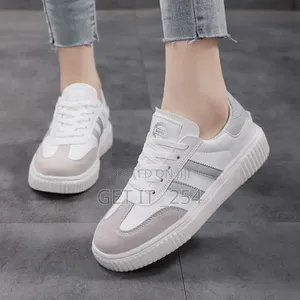 *Ladies Classic Sneakers *
*Size 36- 42*
