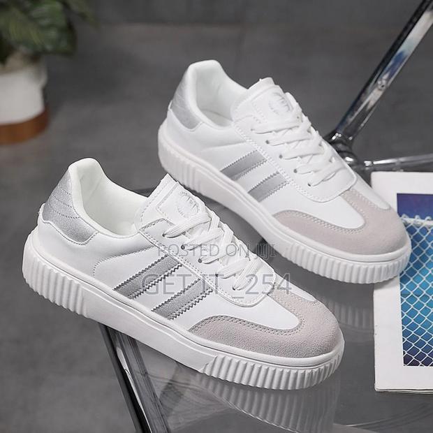 *Ladies Classic Sneakers *
*Size 36- 42* - thumbnail 3