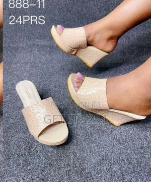 Open Wedge 
Size 36-40