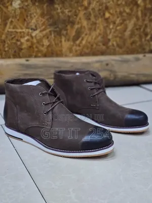 Clarks Sneakers
Sizes 39-45
