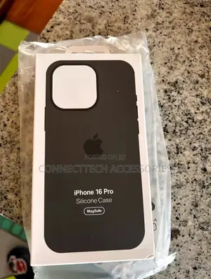 iPhone 16 Pro Max Silicone Magsafe Case