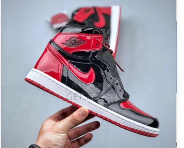 Jordan 1 High Cut
Sizes 36-41