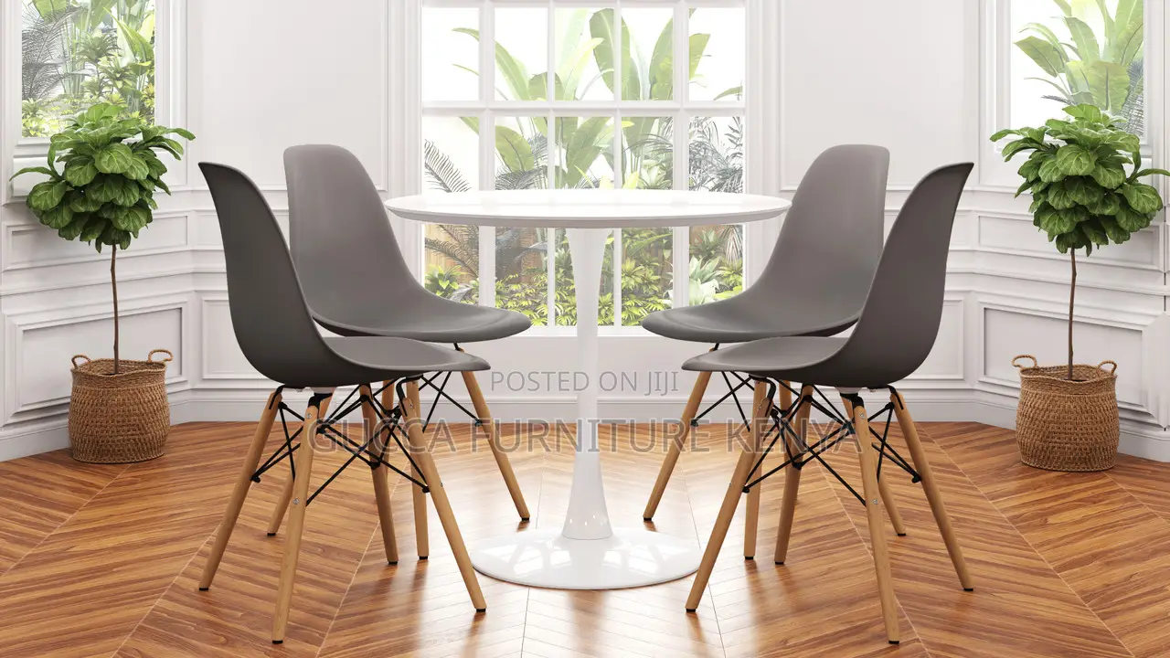 Office Tables:4-Seater Simple Tulip Round Dining Table
