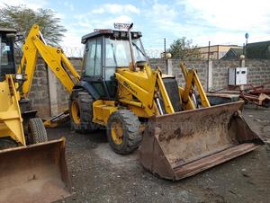 Case 590 Super L Backhoe Loader - main view