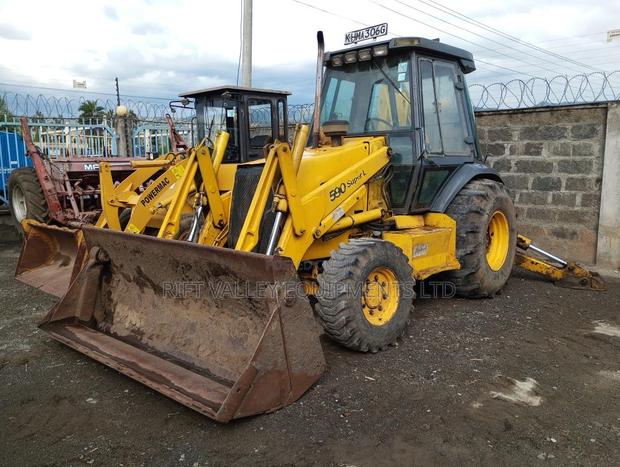 Case 590 Super L Backhoe Loader - thumbnail 3