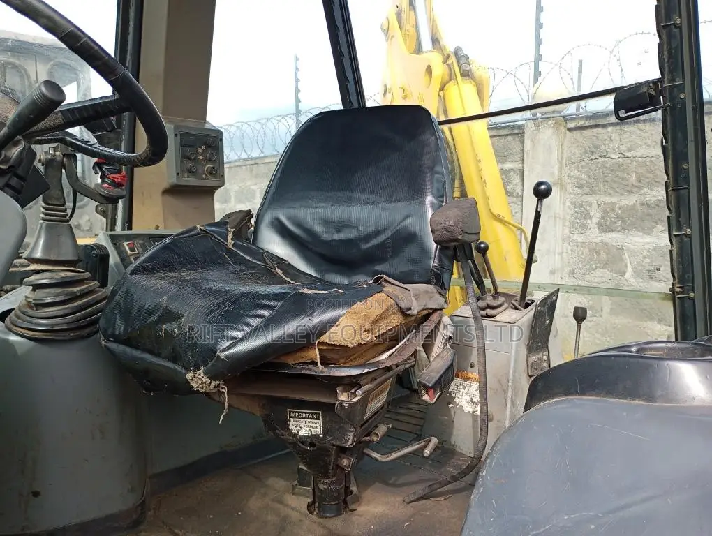 Case 590 Super L Backhoe Loader