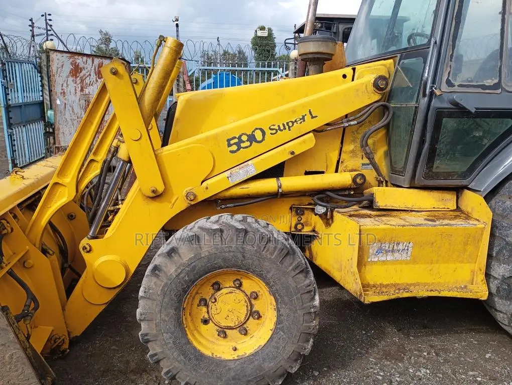Case 590 Super L Backhoe Loader