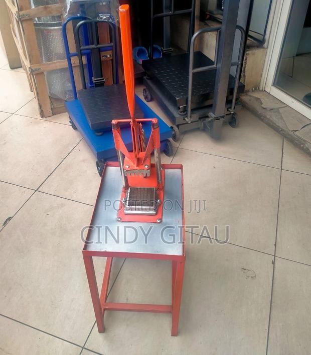Locally Fabricated Chips Cutter