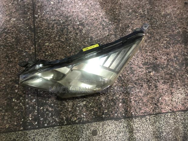 Toyota Ractis 2012 Xenon Headlight