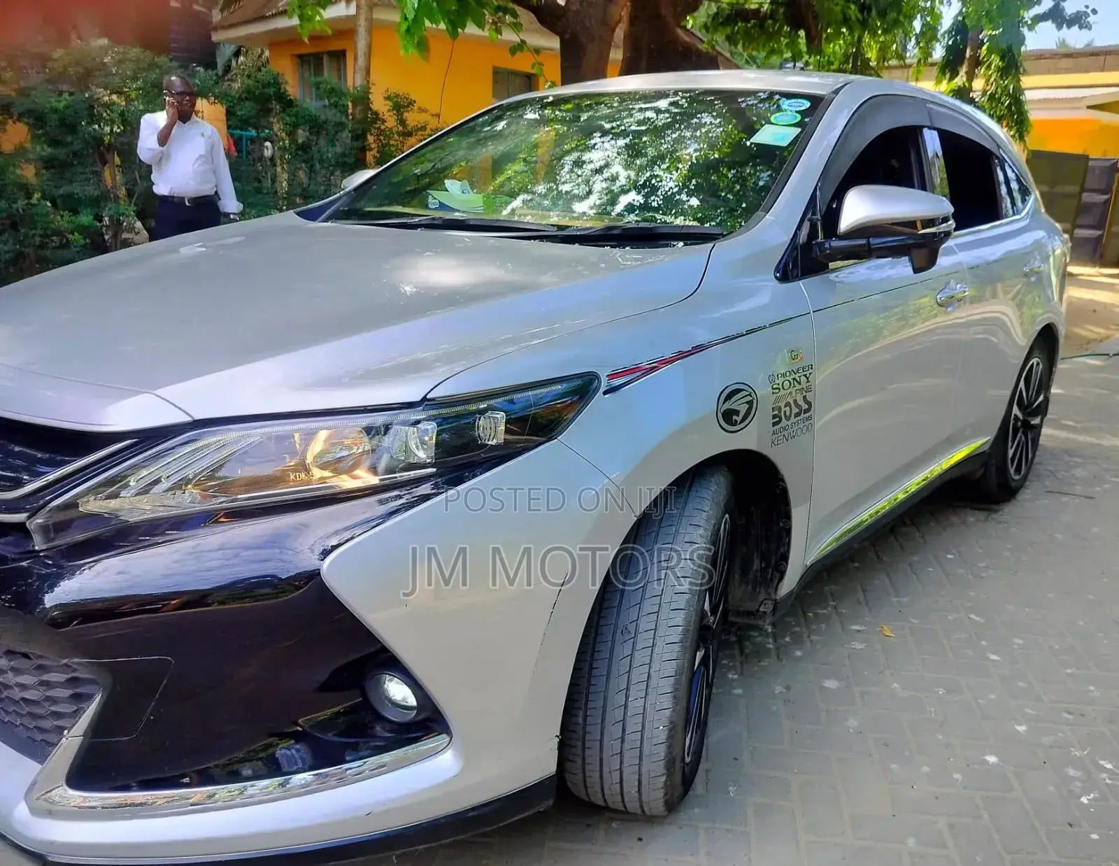 Toyota Harrier 2016 Silver