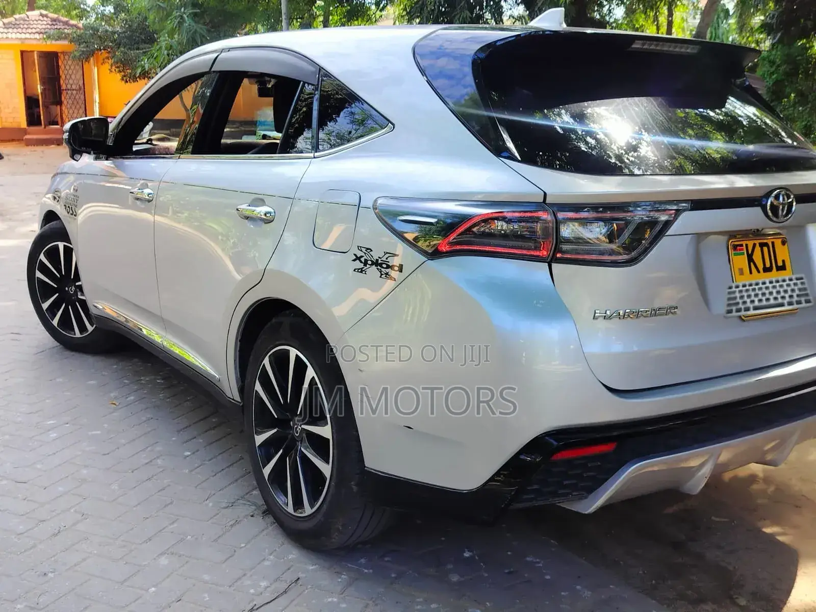 Toyota Harrier 2016 Silver