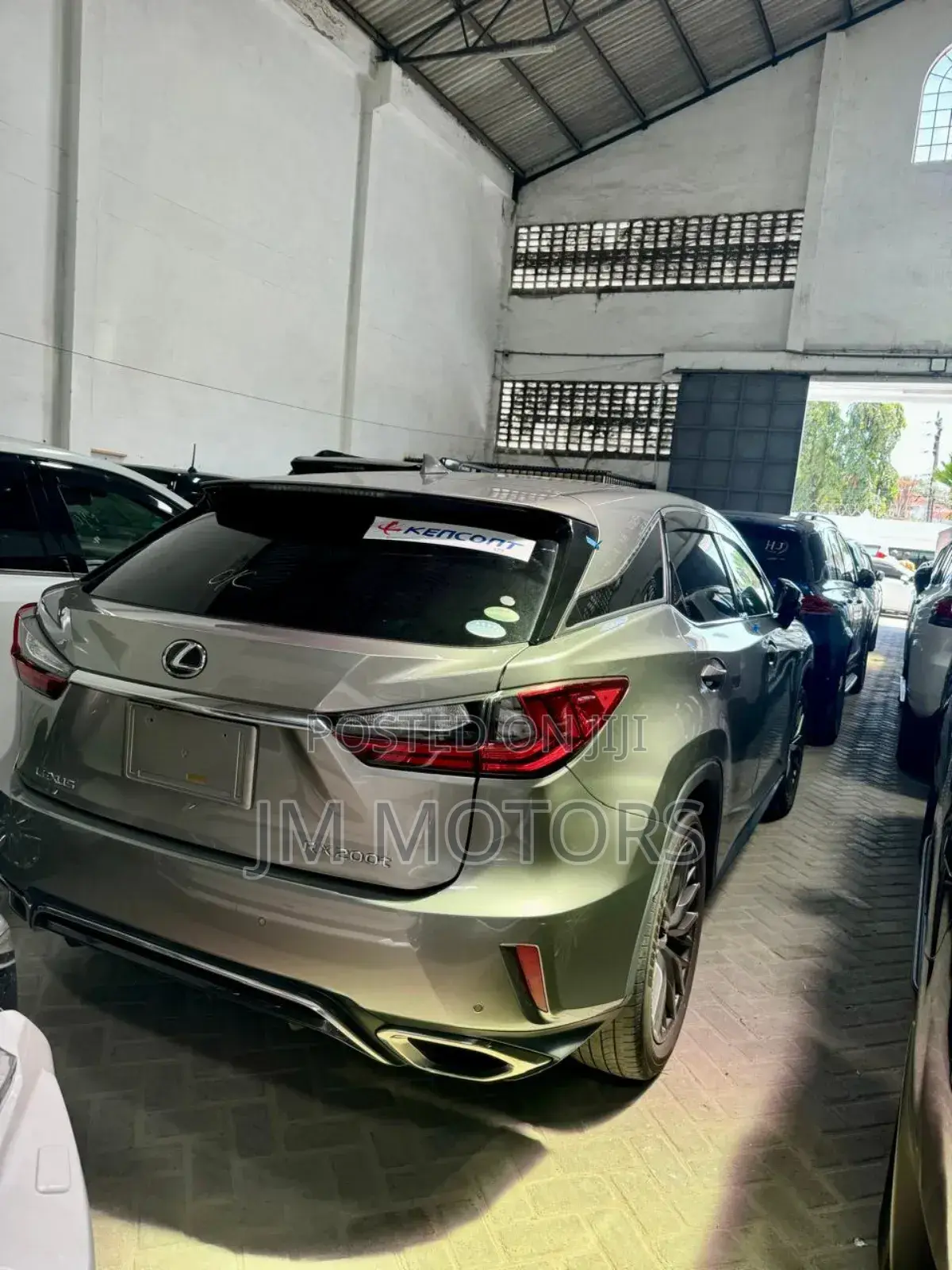 Lexus RX 200 2017 Gold