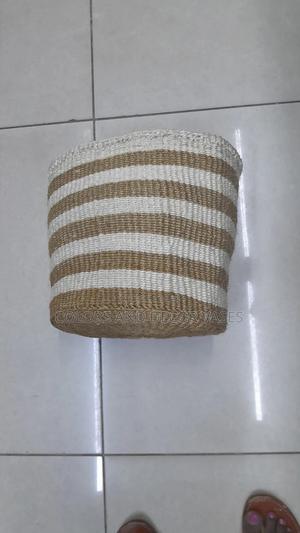 Stripped Basket 25cmx 25cm - thumbnail 2