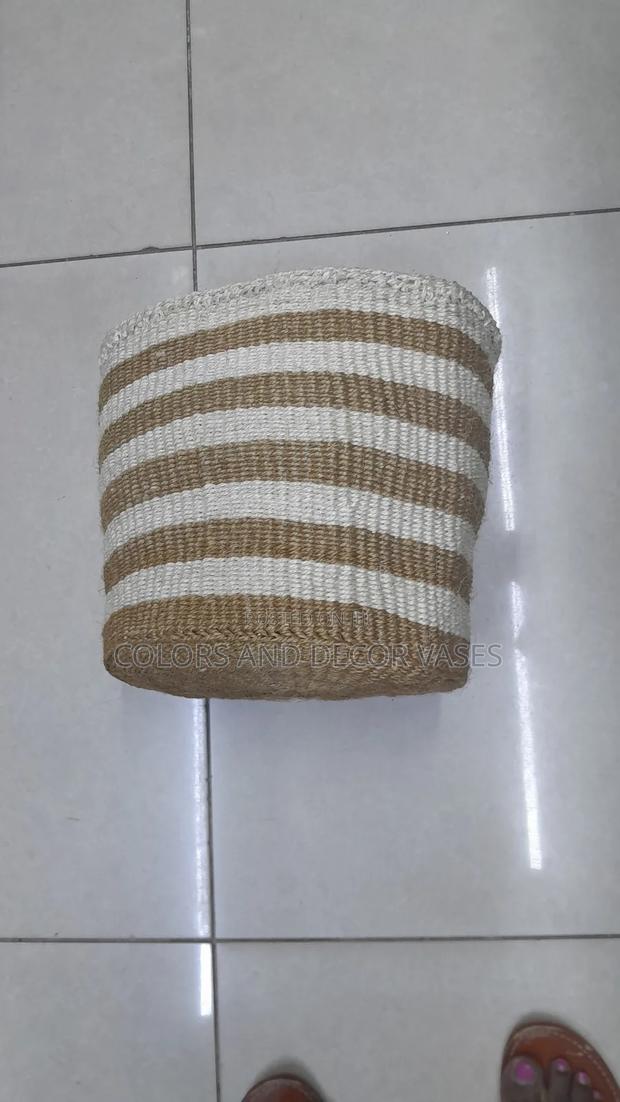 Stripped Basket 25cmx 25cm - main view