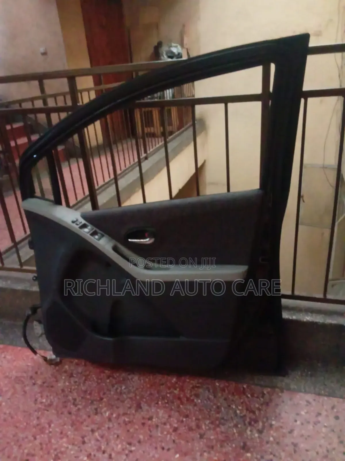 Vitz Front Right Door Ksp90