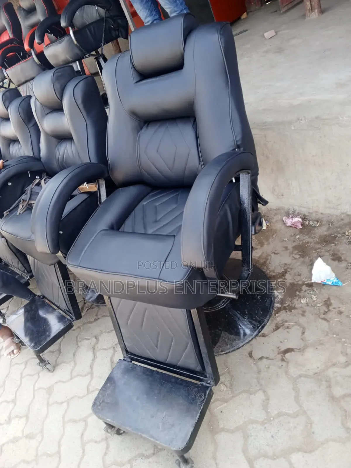 Black Barbershop Chair