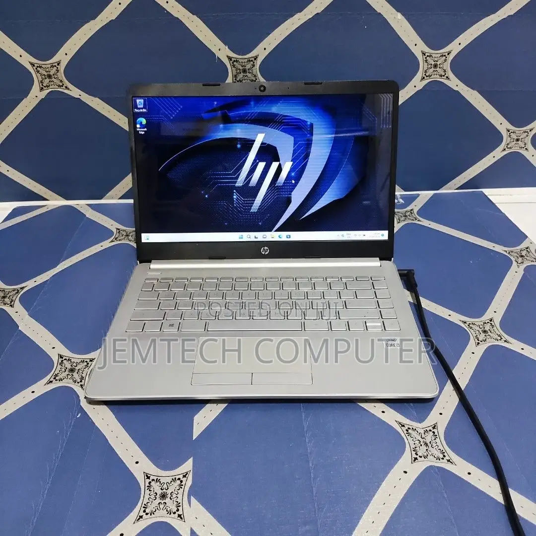 New Laptop HP 14S 4GB Intel Core I3 SSD 512GB