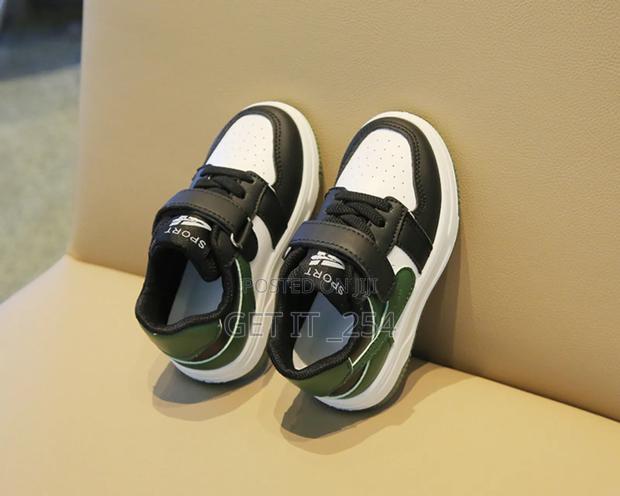 *Kids Sneakers*
*Sizes:21,22,23,24,25, - main view