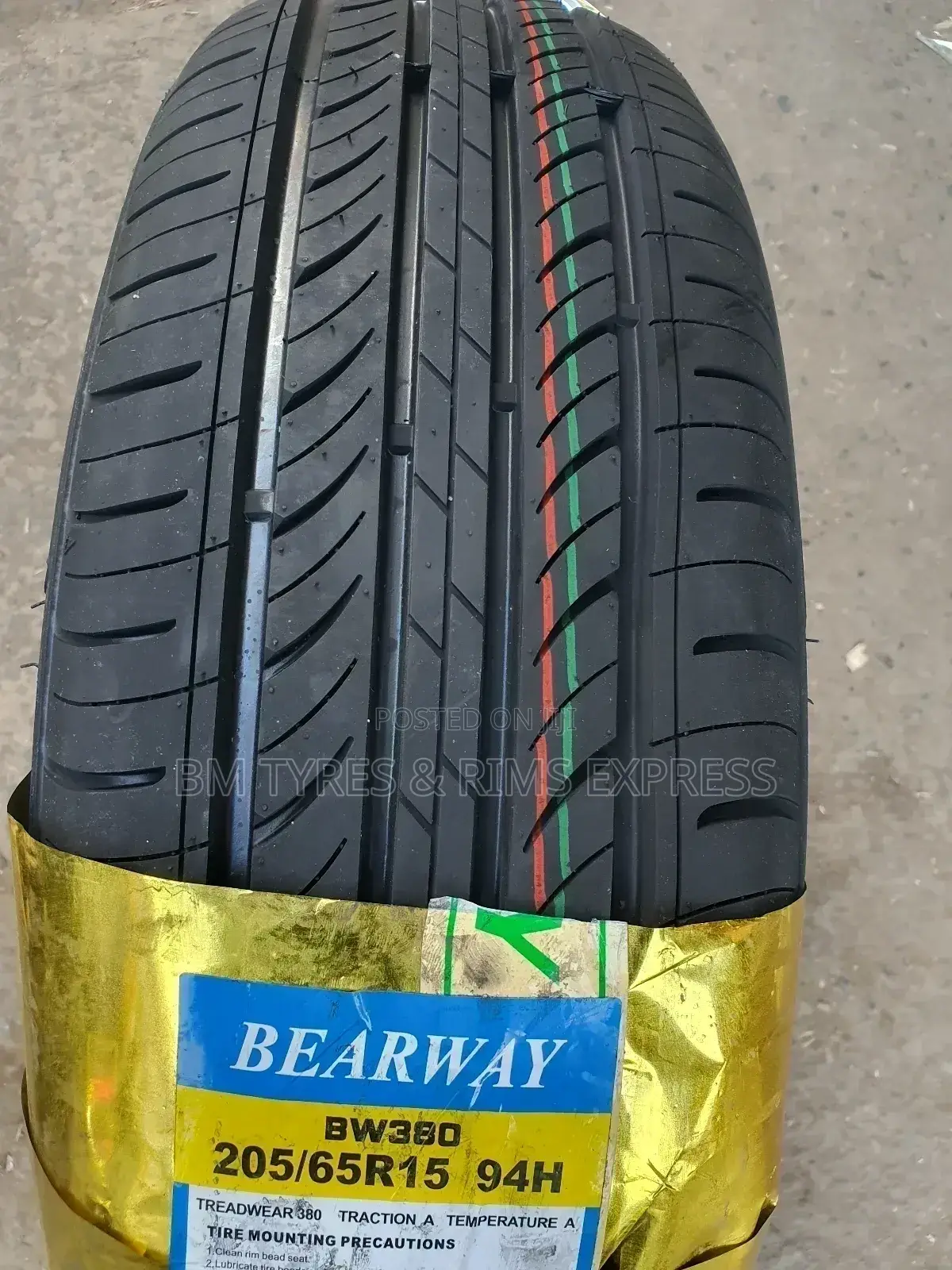 205 /65 R15 Bearway.