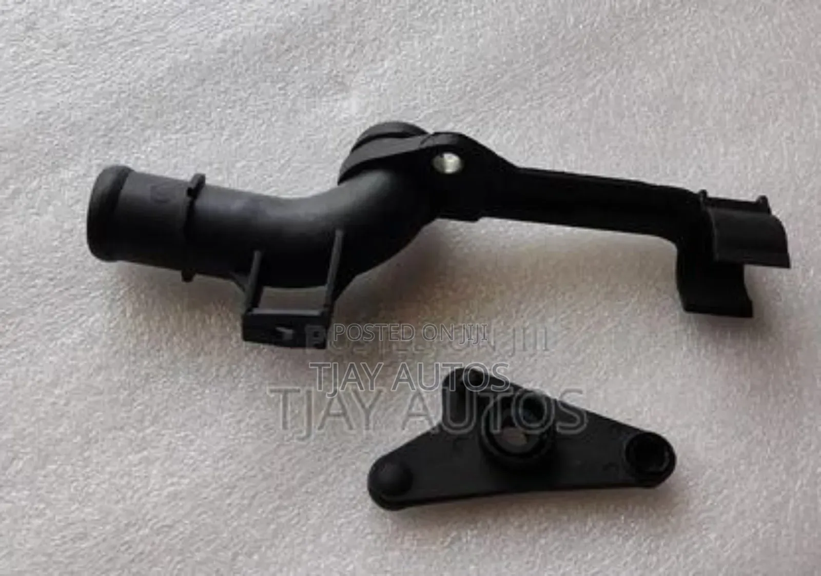 2712001352 Engine Coolant Pipe From Cylinder Head