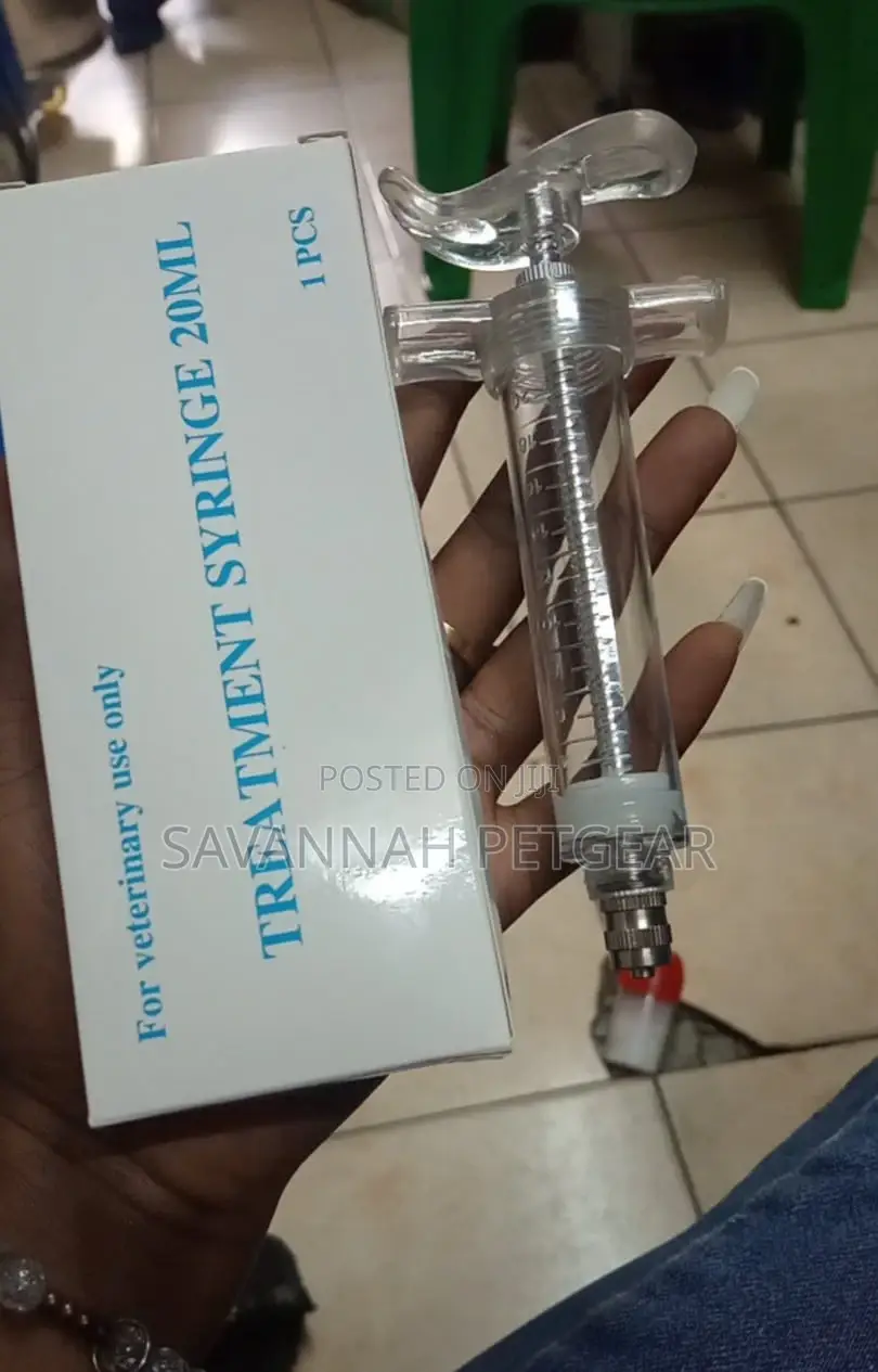 Young Birds Feeding Syringe Tubes Used for Feeding Pets