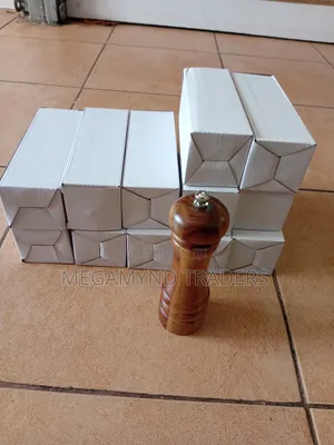 Salt Pepper Shaker Mills