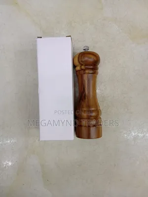 Salt Pepper Shaker Mills