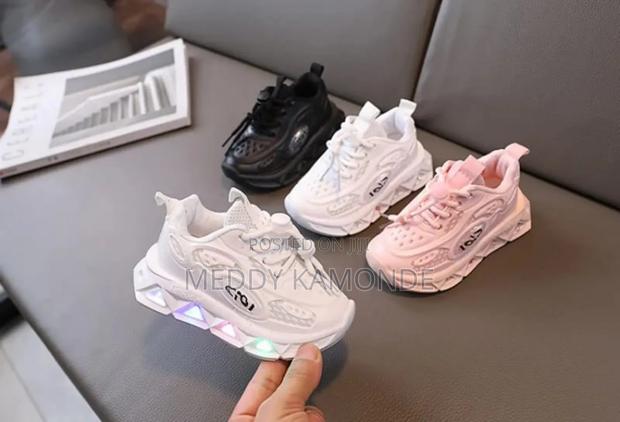 Kids LED Sneakers - thumbnail 3