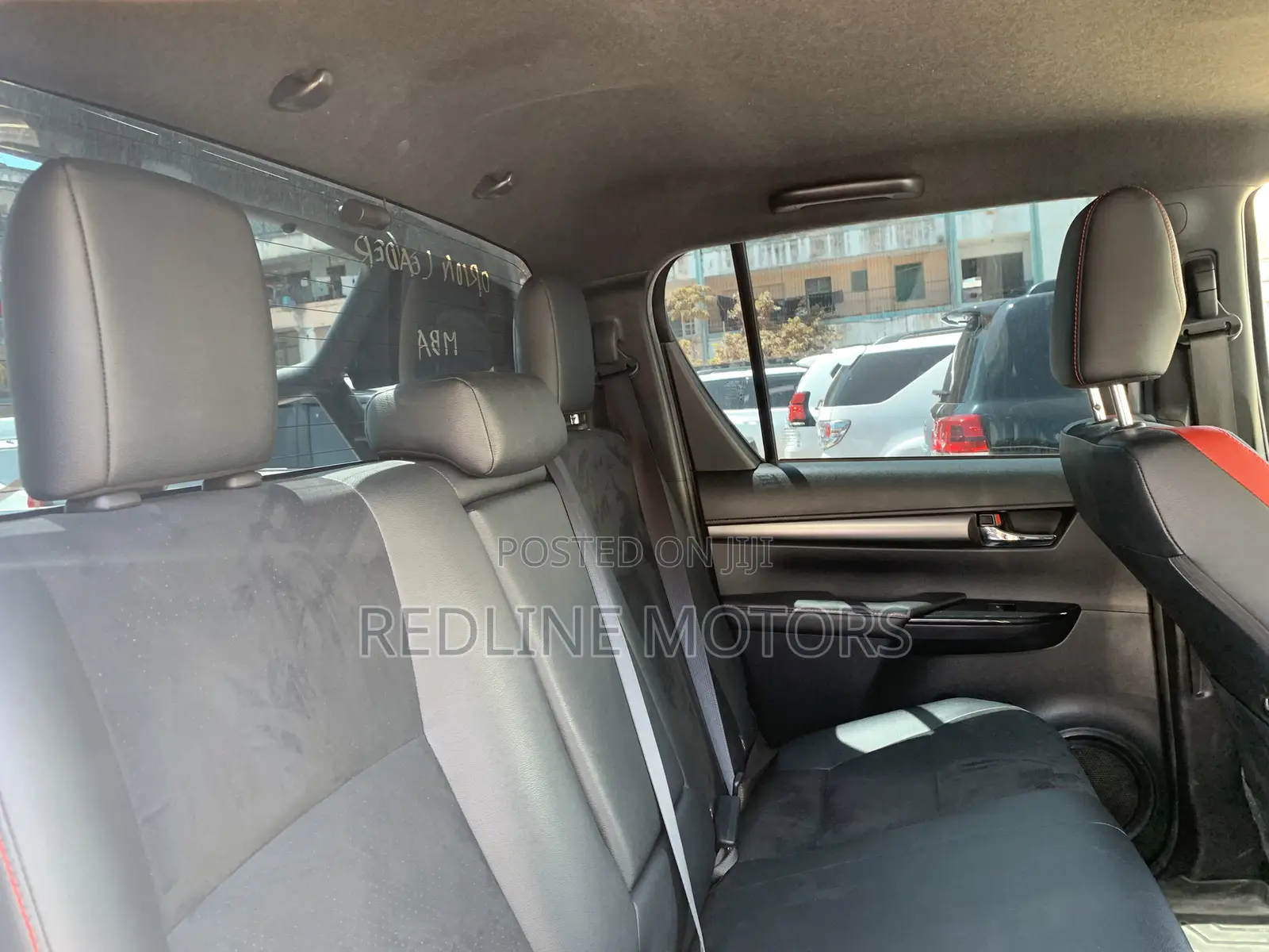 Toyota Hilux 2021 Off white