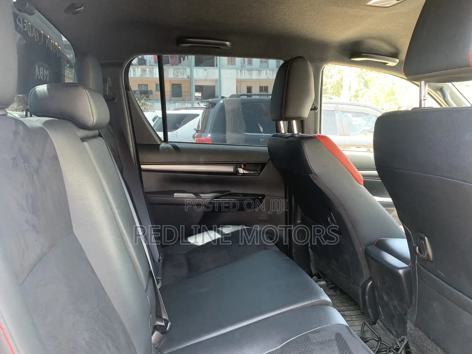 Toyota Hilux 2021 Off white