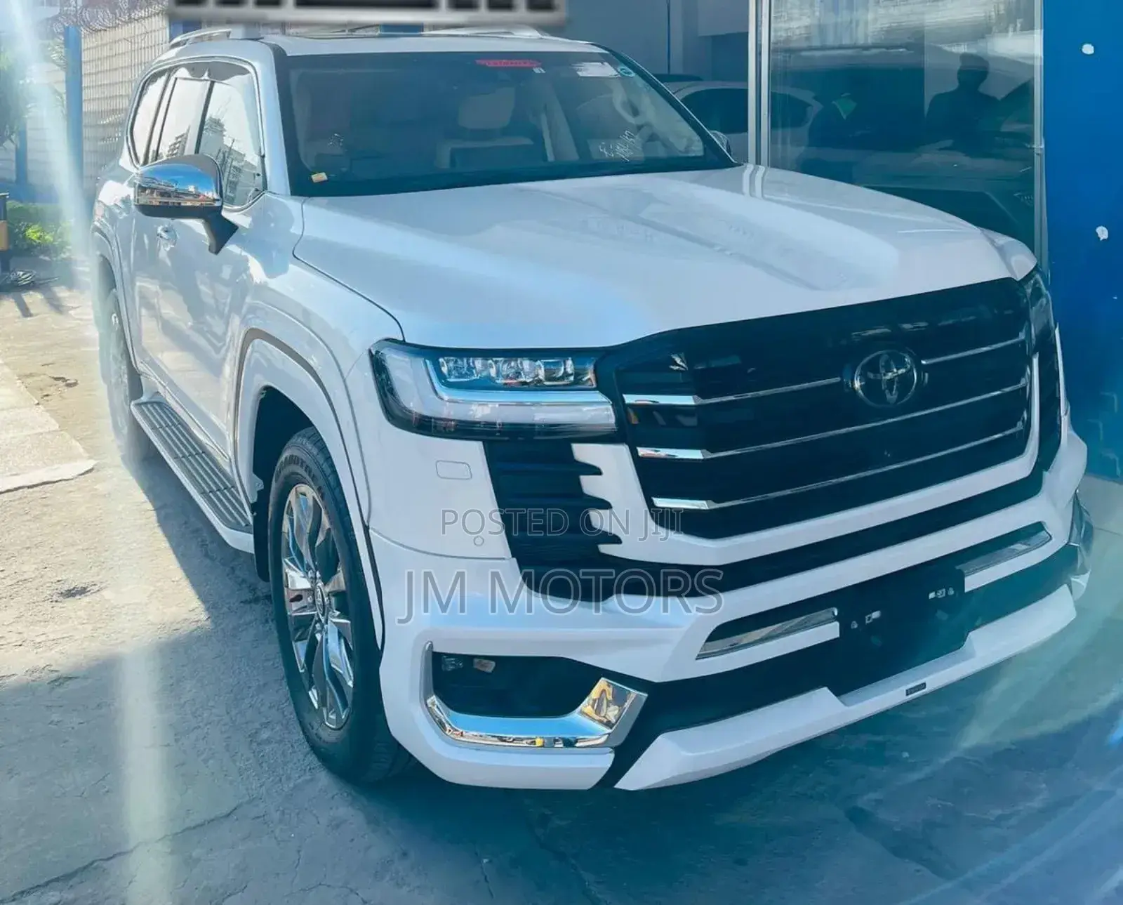 Toyota Land Cruiser 2022 White