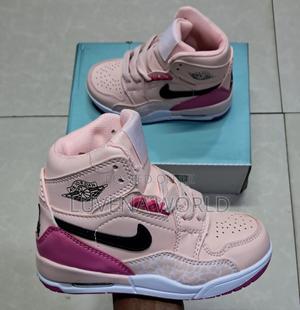 Pink Air Jordan - thumbnail 2