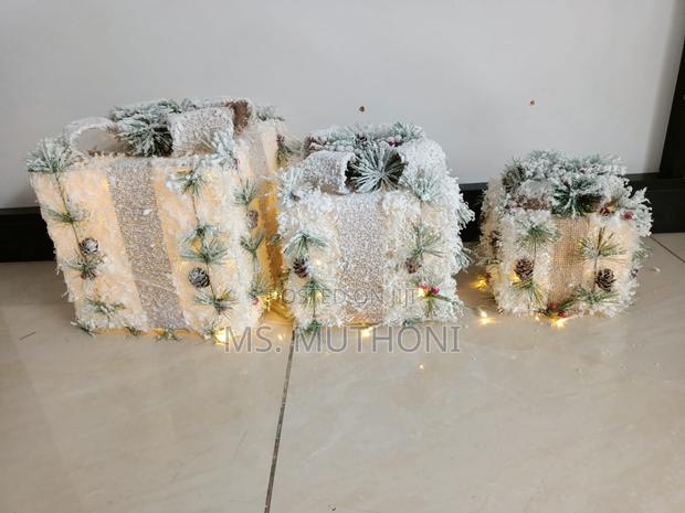 3pcs Set Snow Lighted Gift Box*(White Flocked/ Green ) - thumbnail 4
