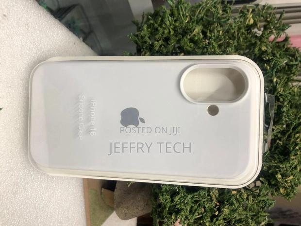 Silicone iPhone 16 SILICON COVER White Color - thumbnail 3