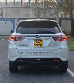 Toyota Harrier 2.0 2014 White