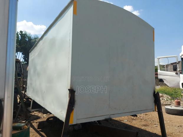 Closed Isuzu NKR Body 2012 White - thumbnail 3