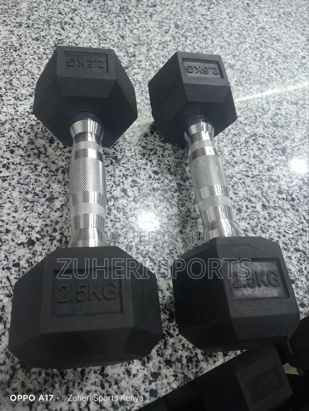 2.5kg Pair of Hexagon Dumbbells Rubber Coated Heavy Duty