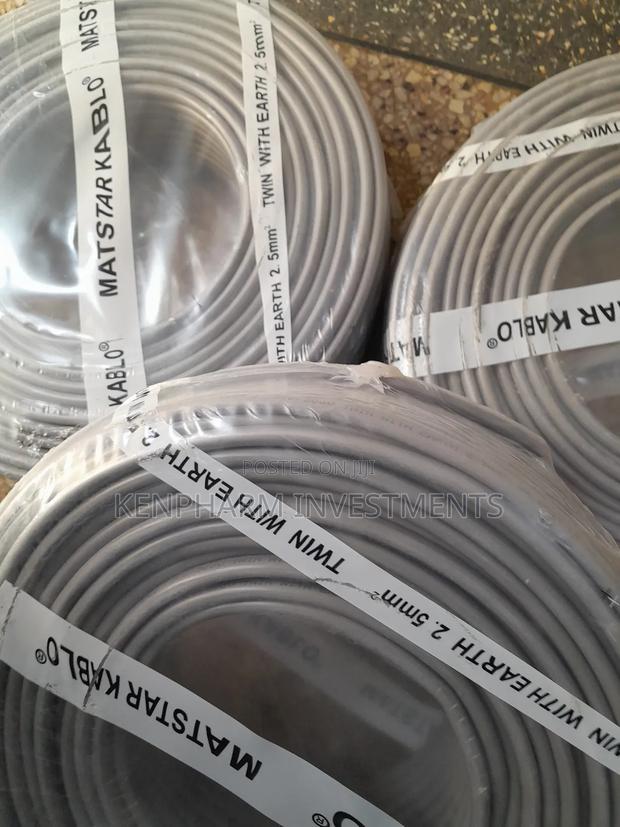 3-Core Twin With Earth 2.5mm, 90-Meter Cable; Mt039