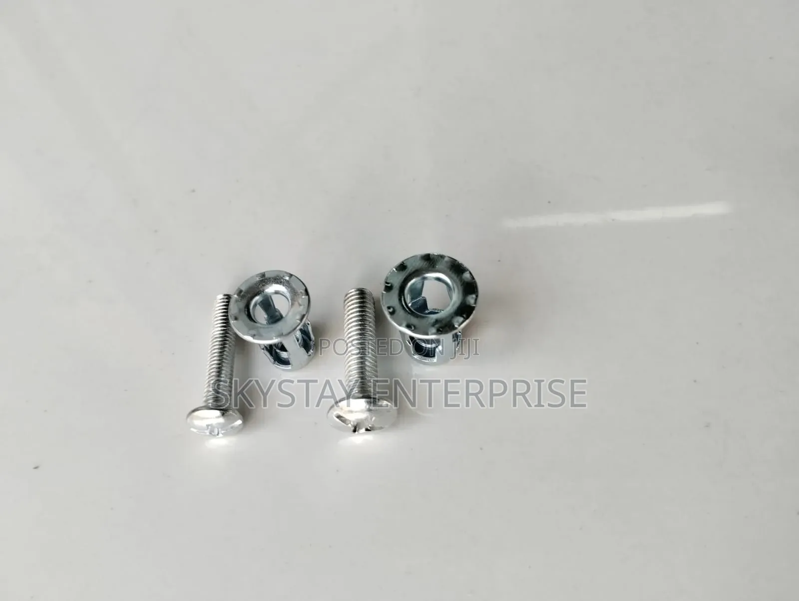 Petal Shape Rivet Nuts Screws M6/M5 100pcs