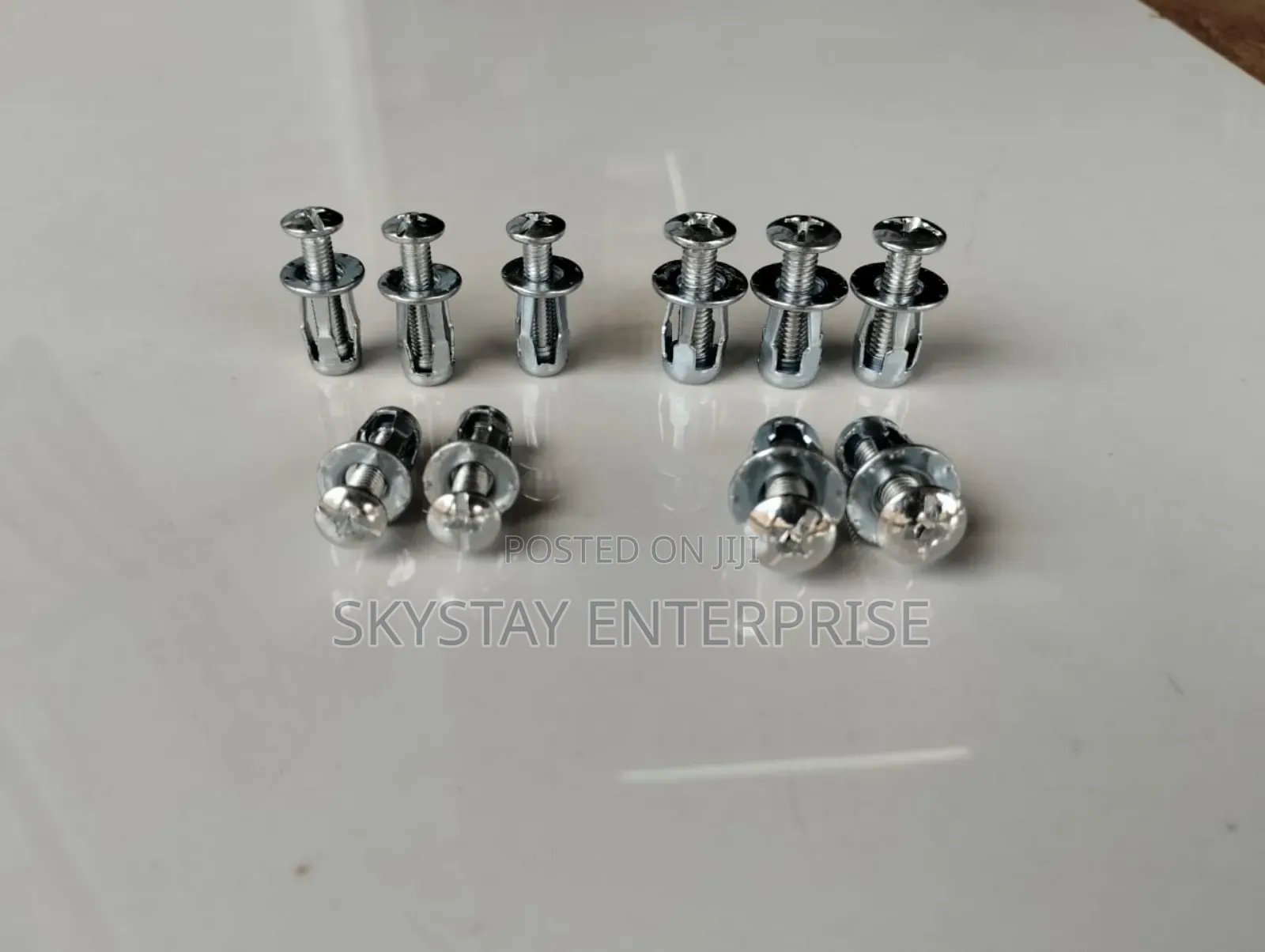 Petal Shape Rivet Nuts Screws M6/M5 100pcs