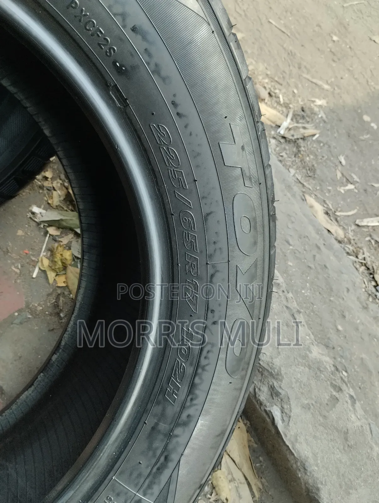 225/65r17 Toyo
