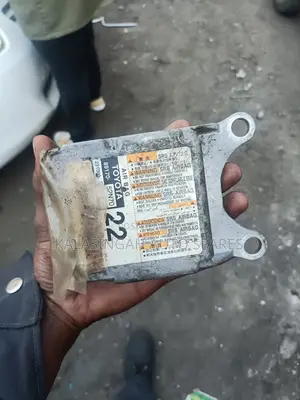 Toyota Succeed SRS Airbag Computer