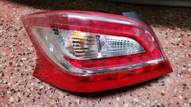 Nissan Teana (2013_2020) Left Taillight/Backlight/Rearlight - thumbnail 2