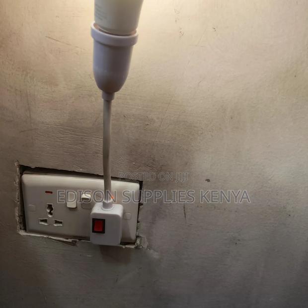 Portable Socket Bulb Holder Plugs Into Socket Lamp Holder - thumbnail 4