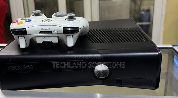 Xbox 360 Chipped With 10 Games of Your Choice