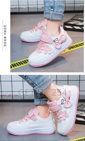*Fancy Kids Sneakers*
*Sizes : 32,33