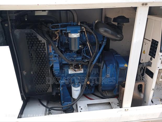 Generator 27kva Ex Uk Perkins. = Clean - thumbnail 3